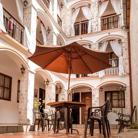 Latacunga Hostel Bagian luar foto