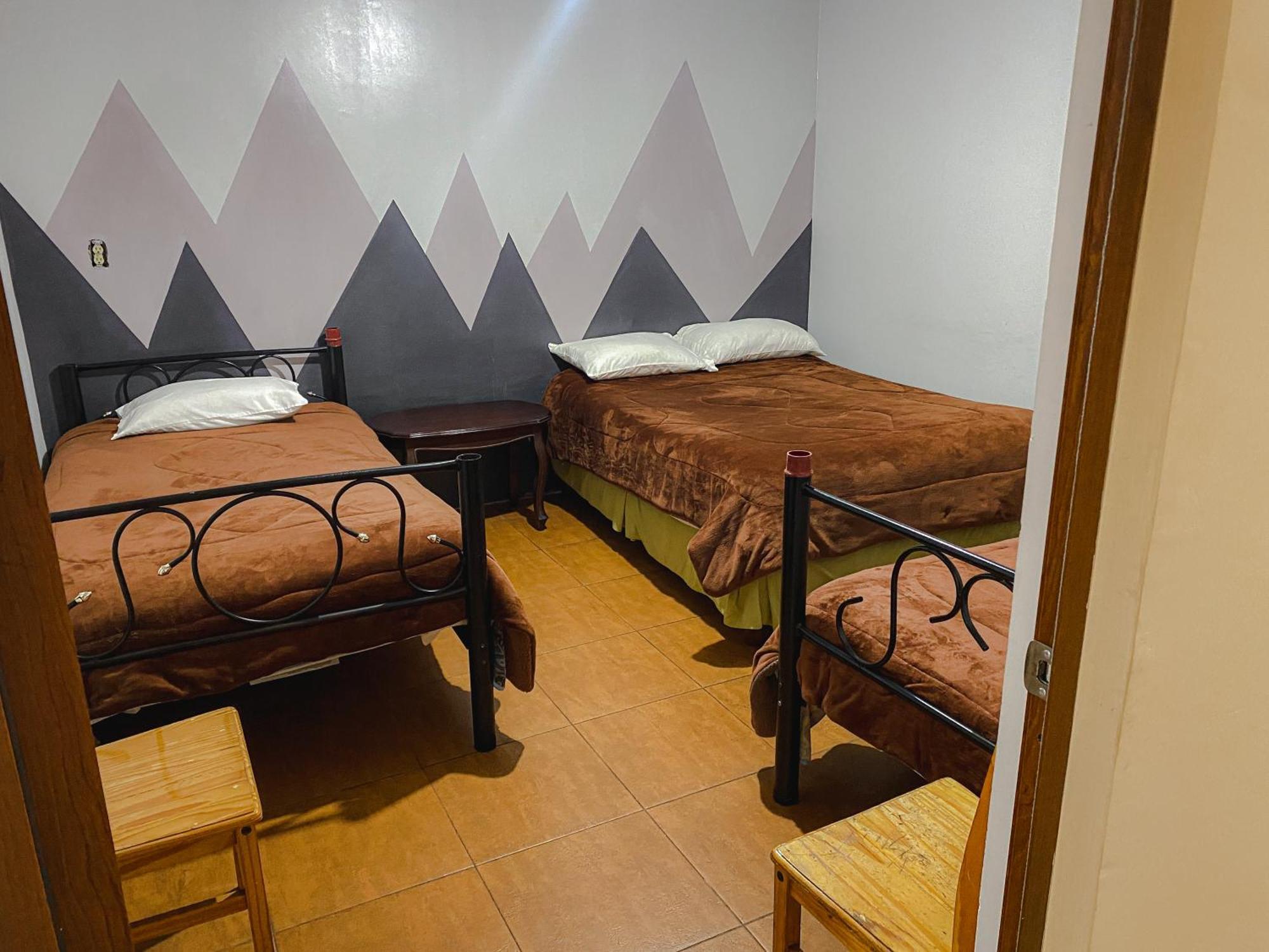 Latacunga Hostel Bagian luar foto