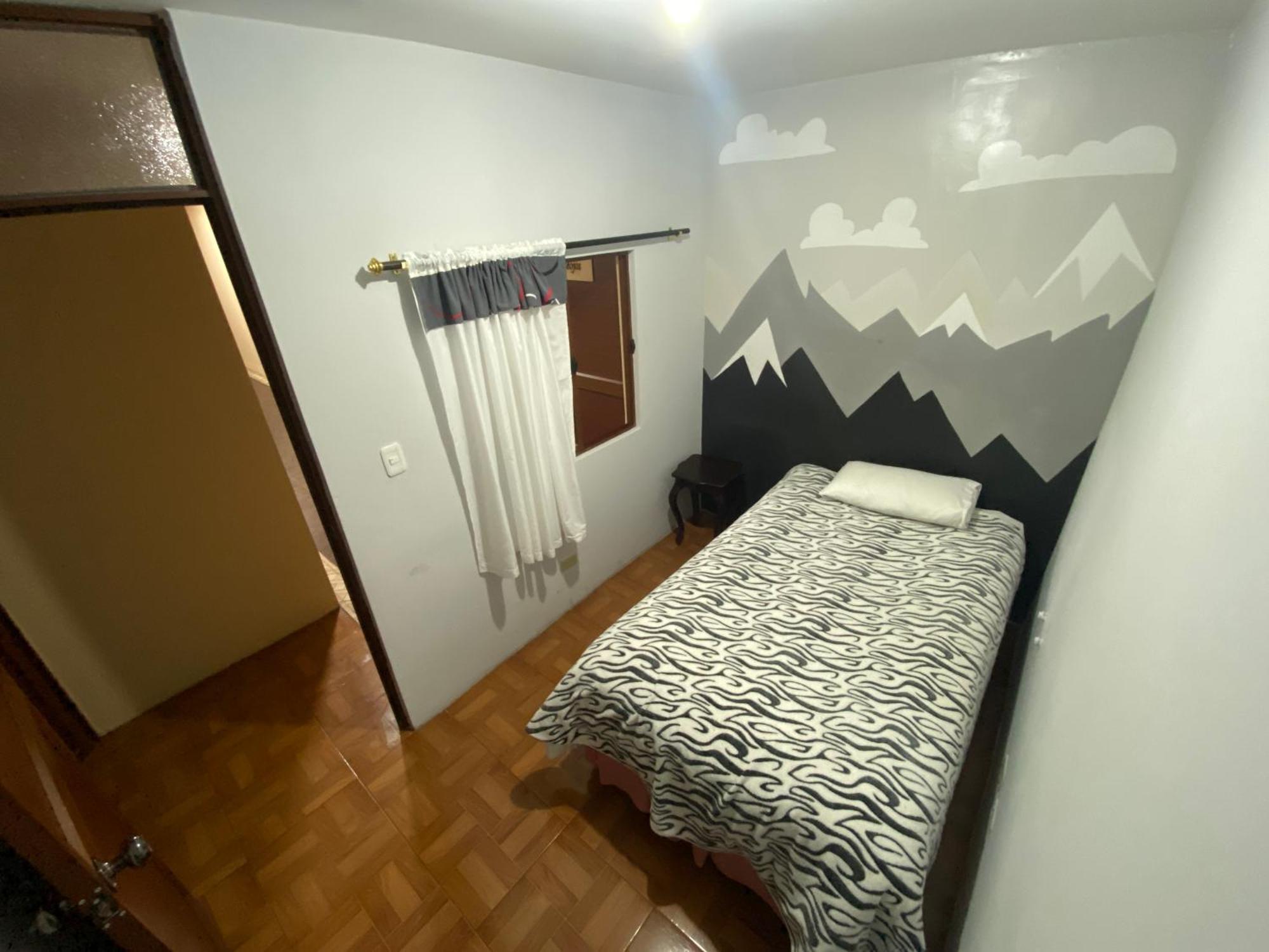Latacunga Hostel Bagian luar foto